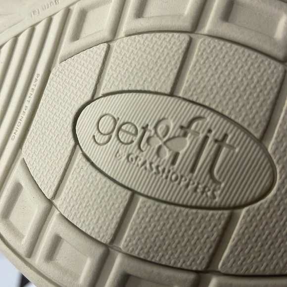 Grasshoppers performance platforms beige & pink slip on shoes size 8M get fit - Picture 8 of 12